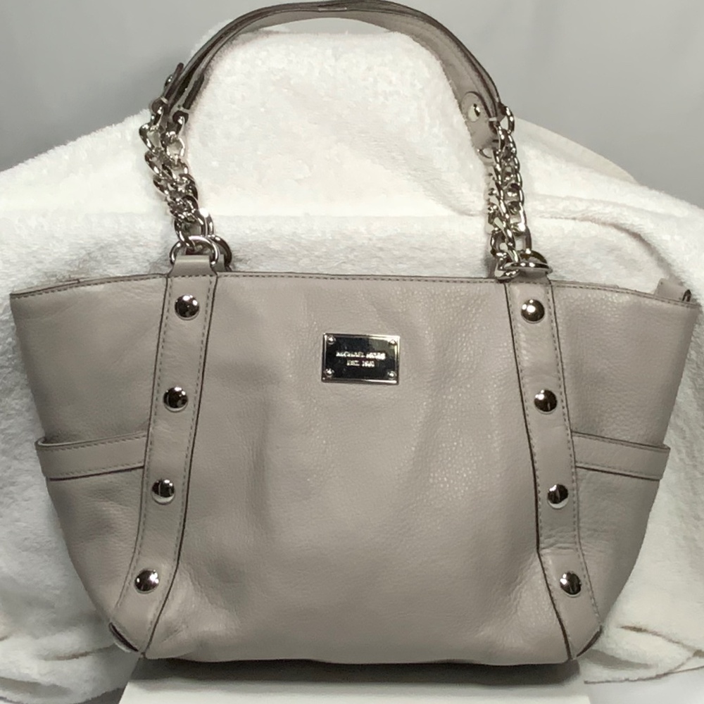 Michael Kors Gray Leather Hobo Shoulder Delancy